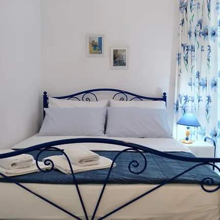 Leventis Apartment *